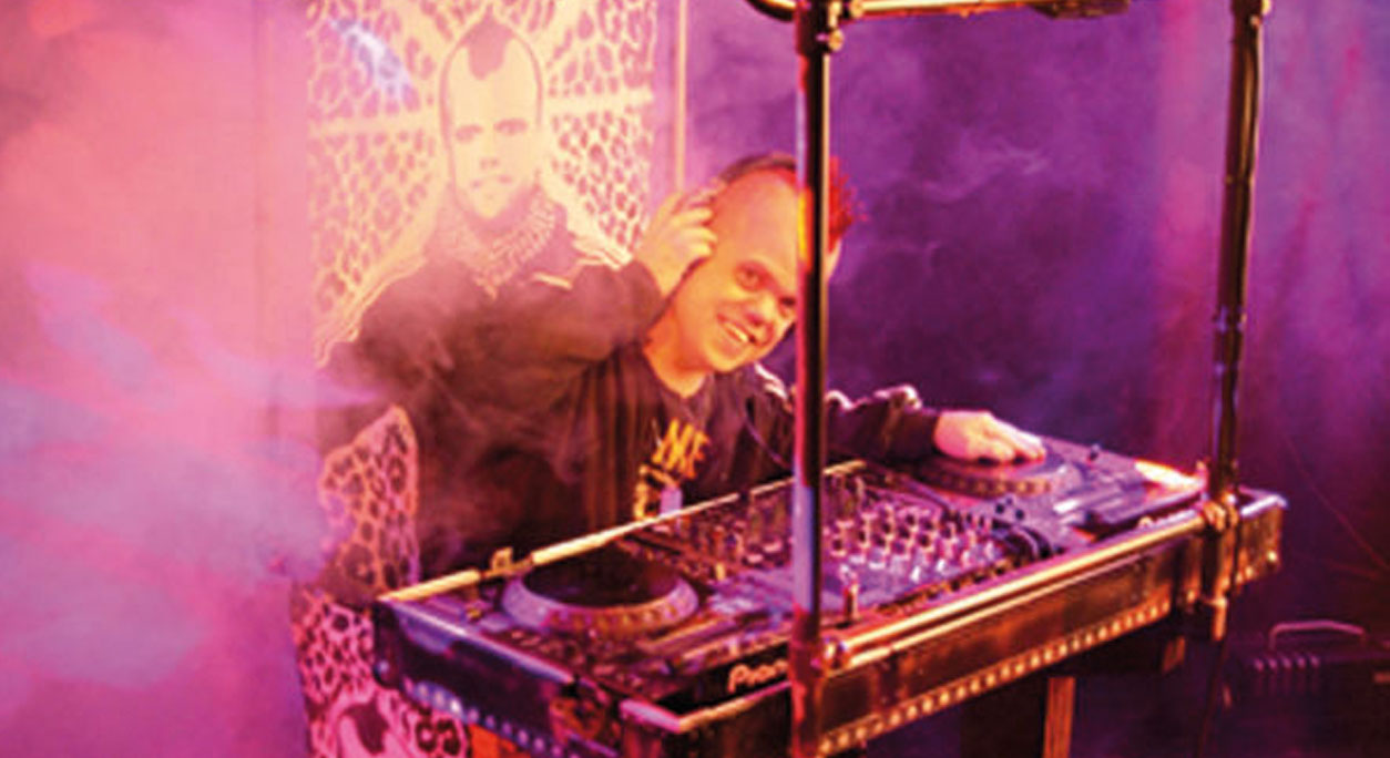 DJ-Tim-Little,-DJ-Tim-Little-boeken,-DJ-Tim-Little-meer-info,-DJ-Timmie,-kleine-DJ,-kleinste-DJ-van-Europa
